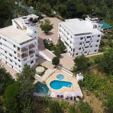 Two Mountains Lodge Arusha Ngoại thất bức ảnh