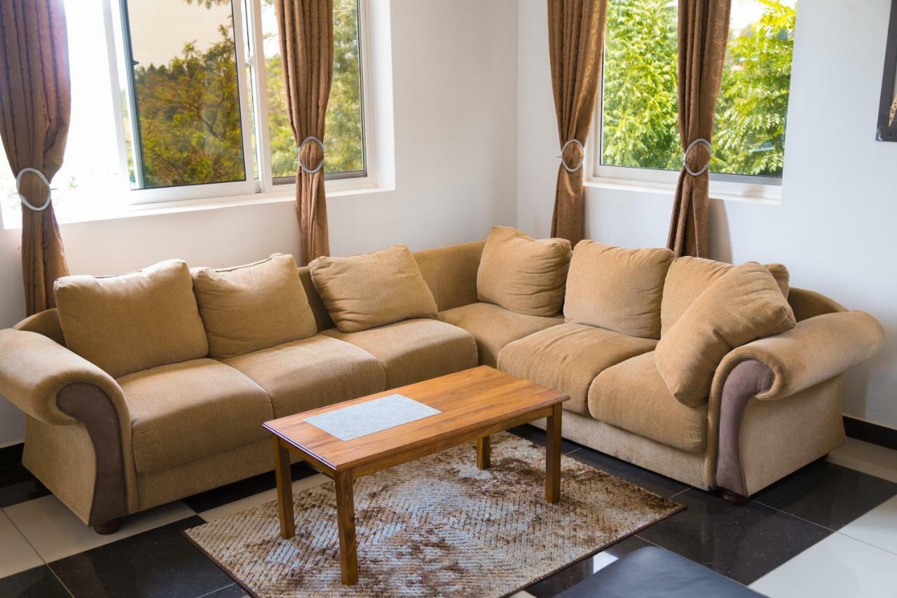 Two Mountains Lodge Arusha Ngoại thất bức ảnh