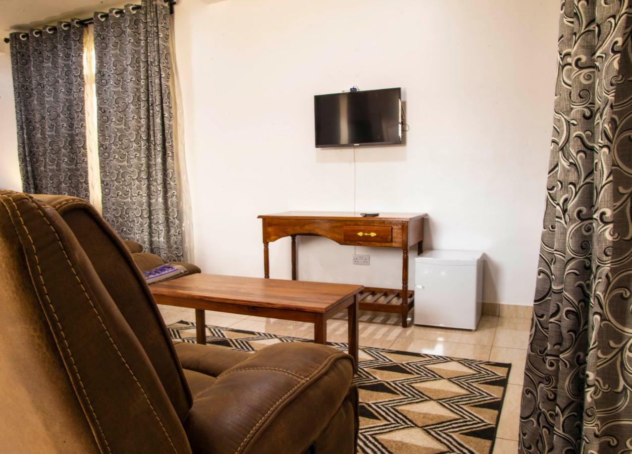 Two Mountains Lodge Arusha Ngoại thất bức ảnh